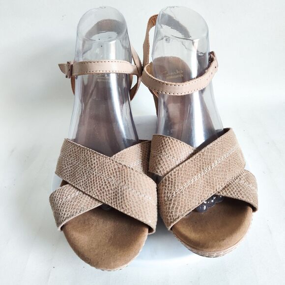 Clarks Sandals 10 Wide Helio Latitude Leather Embossed Snakeskin Wedge Strappy - Picture 5 of 10